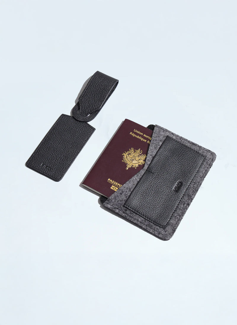 Porte passeport et étiquette KIKO - 1